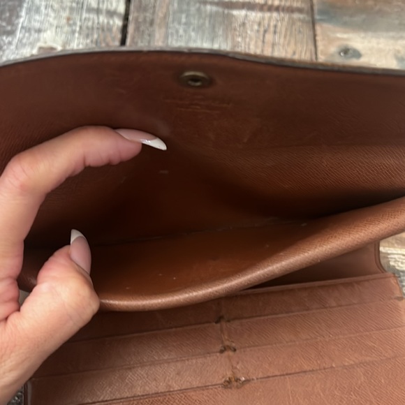 Louis Vuitton Monogram long wallet - Picture 8 of 12